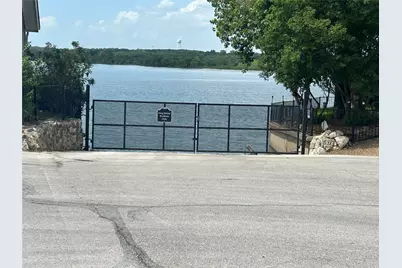 696 Harbor Drive N, Azle, TX 76020 - Photo 40