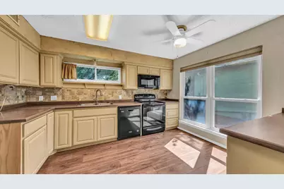 696 Harbor Drive N, Azle, TX 76020 - Photo 24