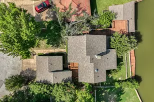 696 Harbor Dr N, Azle, TX 76020 - Photo 14