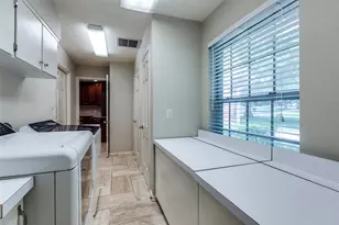 4221 Shady Hill Dr, Dallas, TX 75229 - Photo 22