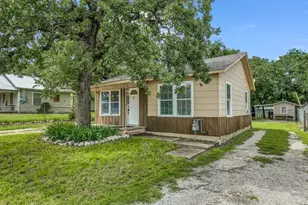 1007 SE 24th St, Mineral Wells, TX 76067 - Photo 4
