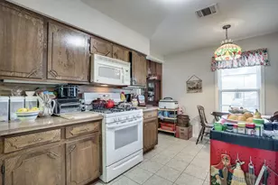 201 S Lake Dallas Dr, Lake Dallas, TX 75065 - Photo 12