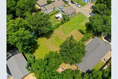 216 W Jerden Lane, Dallas, TX 75208 - Photo 1