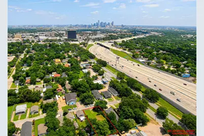 216 W Jerden Lane, Dallas, TX 75208 - Photo 2