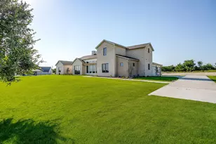 2015 Meadowlark Ct, Aledo, TX 76008 - Photo 4