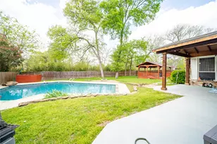 919 Green Hills Rd, Duncanville, TX 75137 - Photo 32
