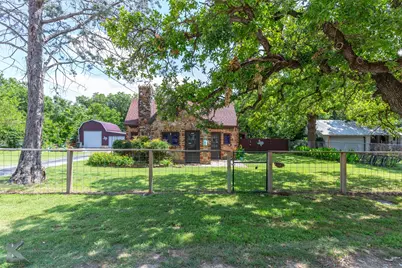202 E Ross Street, Rising Star, TX 76471 - Photo 4