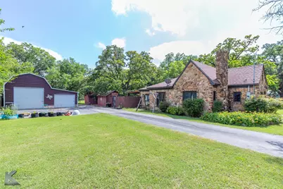 202 E Ross Street, Rising Star, TX 76471 - Photo 6