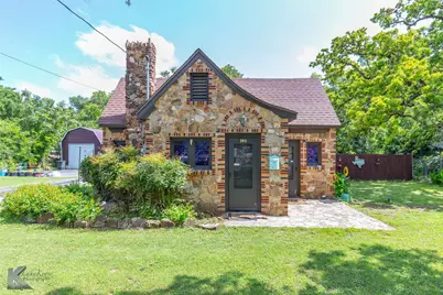 202 E Ross Street, Rising Star, TX 76471 - Photo 1