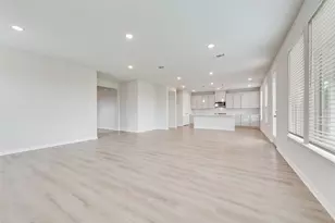 808 Hayes Ct, Crowley, TX 76036 - Photo 10