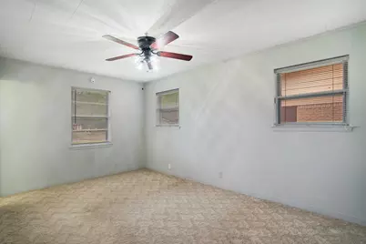 215 NE 32nd Street, Paris, TX 75460 - Photo 18