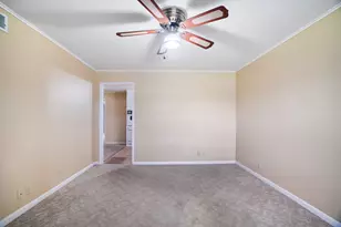 215 NE 32nd St, Paris, TX 75460 - Photo 16