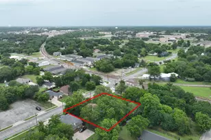 520 E Brockett St, Sherman, TX 75090 - Photo 10