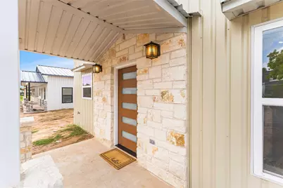 1109 E Navarro Avenue, Mart, TX 76664 - Photo 6