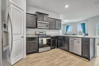 9752 New Bern Drive, Fort Worth, TX 76108 - Photo 6