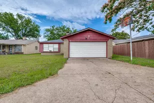 825 Cherry Hills Dr, Lancaster, TX 75134 - Photo 24