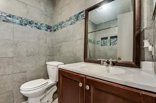 825 Cherry Hills Dr, Lancaster, TX 75134 - Photo 14