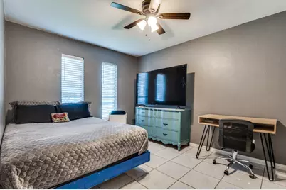 825 Cherry Hills Drive, Lancaster, TX 75134 - Photo 16