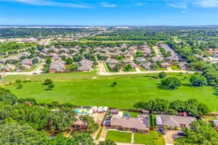 6021 Sycamore Creek Rd, Edgecliff Village, TX 76134 - Photo 8