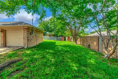 6021 Sycamore Creek Road, Edgecliff Village, TX 76134 - Photo 32