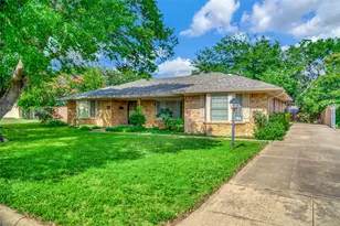 6021 Sycamore Creek Rd, Edgecliff Village, TX 76134 - Photo 2