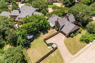 704 Cobblestone Ct, Cedar Hill, TX 75104 - Photo 2