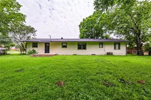 522 E Kempner St, Mabank, TX 75147 - Photo 18
