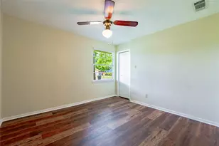 522 E Kempner St, Mabank, TX 75147 - Photo 10