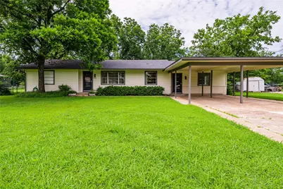 522 E Kempner Street, Mabank, TX 75147 - Photo 1