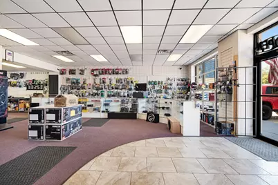 1626 Lamar Avenue, Paris, TX 75460 - Photo 22