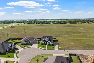 10713 Wistan Dr, Waco, TX 76712 - Photo 2