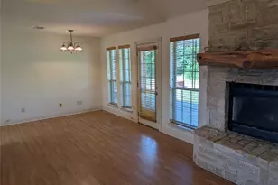 525 Peach Tree Rd, Mabank, TX 75156 - Photo 6