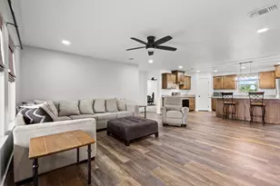 293 Private Road 36008, Honey Grove, TX 75446 - Photo 4