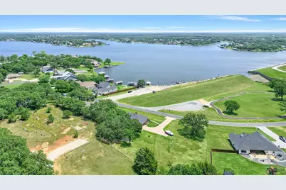 117 Kiowa Drive S, Lake Kiowa, TX 76240 - Photo 2