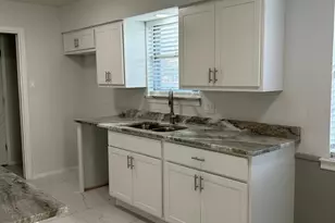 1838 Oak Hill Cir, Dallas, TX 75217 - Photo 8