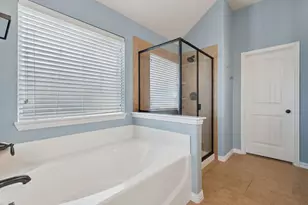 6806 Bear Ln, Greenville, TX 75402 - Photo 18