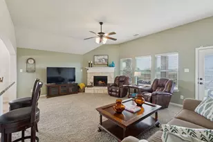 6806 Bear Ln, Greenville, TX 75402 - Photo 6