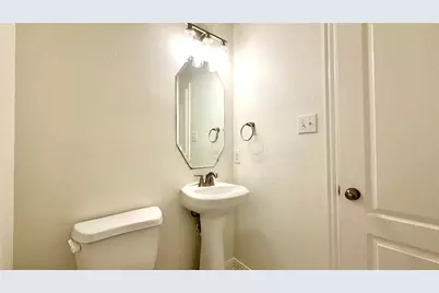 2640 Jacobson Drive, Lewisville, TX 75067 - Photo 14