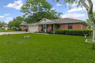 110 Norma Cir, Greenville, TX 75402 - Photo 2