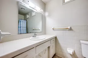 1001 Windsor Dr, Sherman, TX 75092 - Photo 12