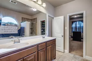 3717 Dutch Iris Ln, Forest Hill, TX 76140 - Photo 12