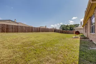 3717 Dutch Iris Ln, Forest Hill, TX 76140 - Photo 22