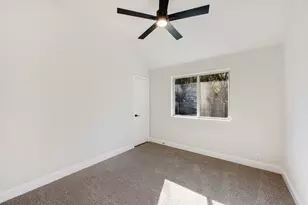 324 Chestnut Ln, Glenn Heights, TX 75154 - Photo 24