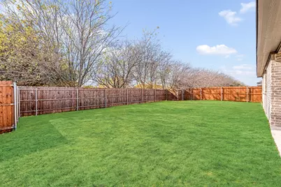 324 Chestnut Lane, Glenn Heights, TX 75154 - Photo 32