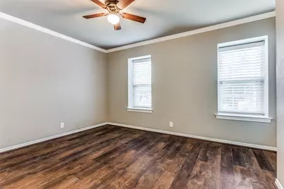 927 Roaring Springs Road, Fort Worth, TX 76114 - Photo 8