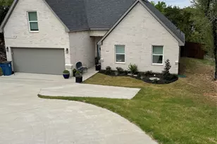 2612 Houston Ct, Granbury, TX 76048 - Photo 1