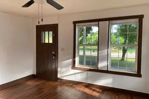 402 McKinney St, Farmersville, TX 75442 - Photo 10