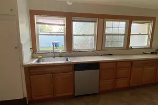 402 McKinney St, Farmersville, TX 75442 - Photo 4