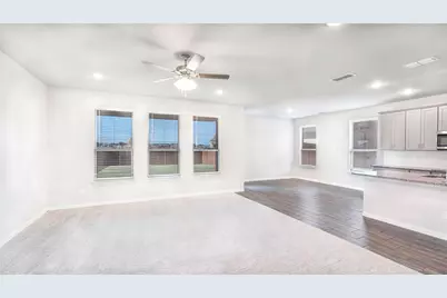 112 Cole, Pilot Point, TX 76258 - Photo 4