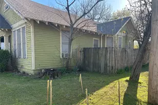 701 S Clements St, Gainesville, TX 76240 - Photo 2